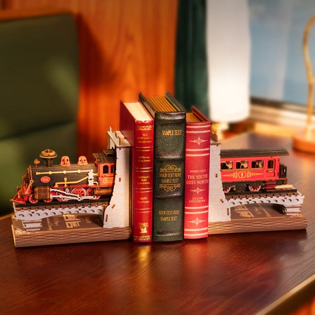 ROBOTIME Składany Drewniany Model 3D LED - Book Nook Pociąg Stulecia